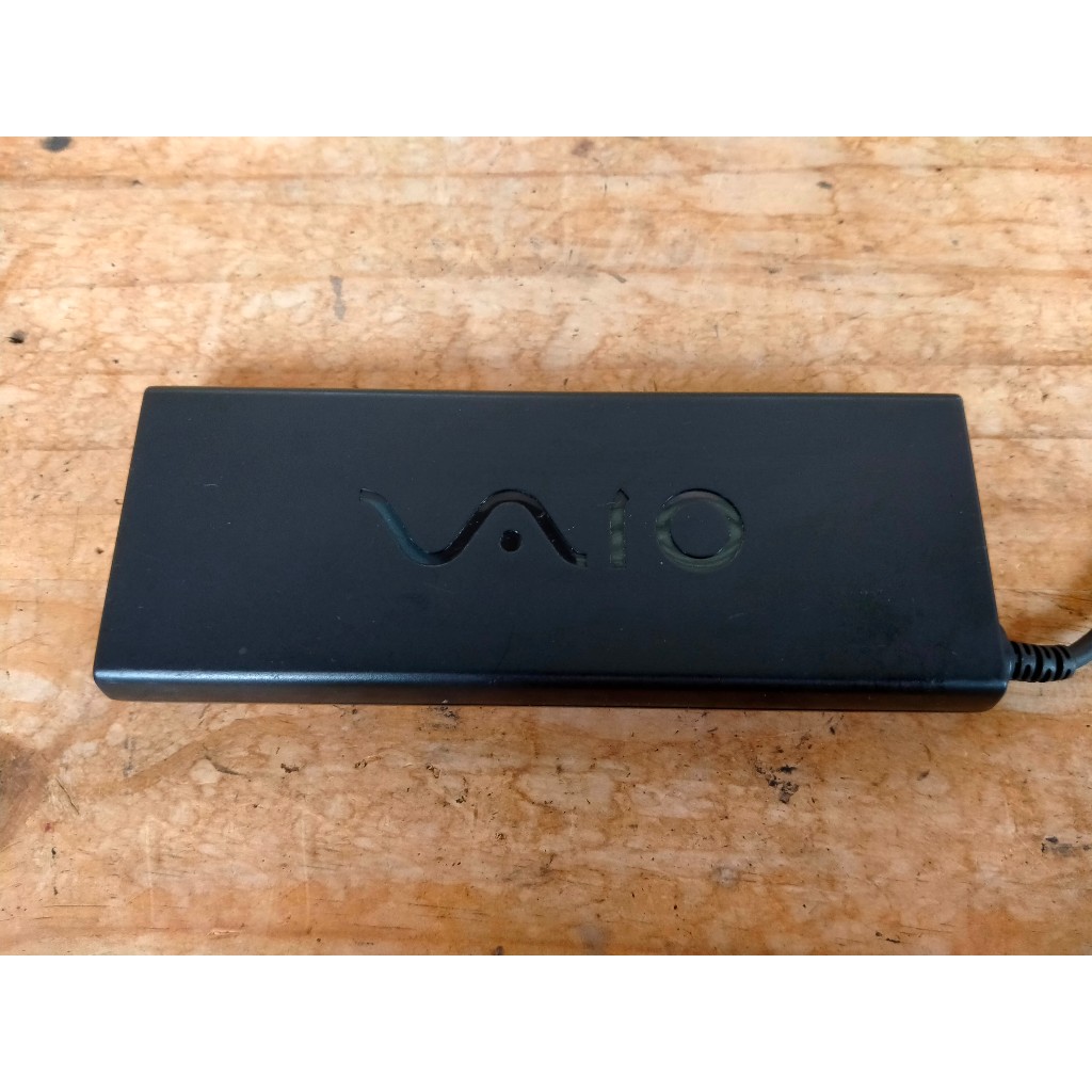 Sony VAIO AC Adapter 16V 4A PCGA AC16V6