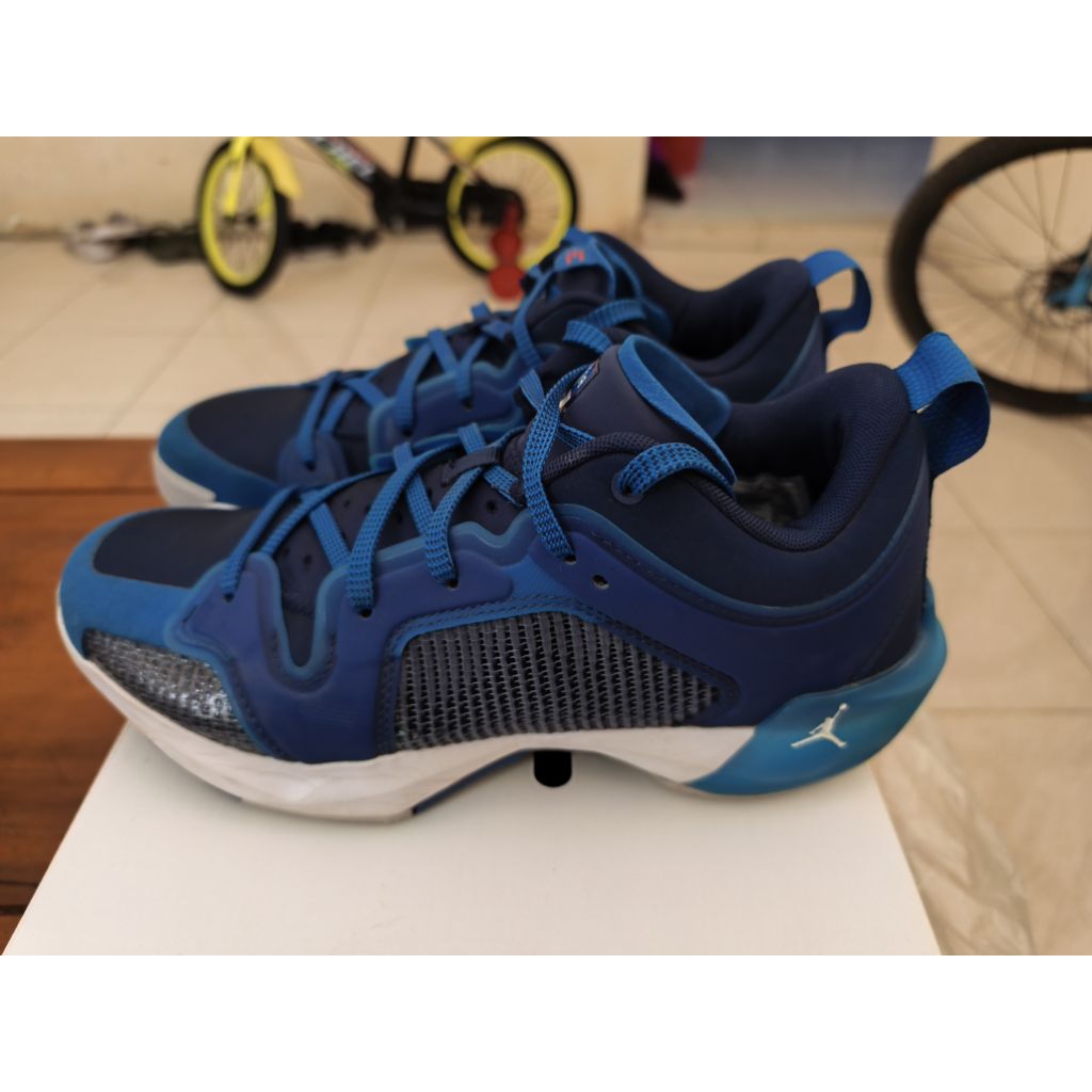 Air Jordan 37 fraternity