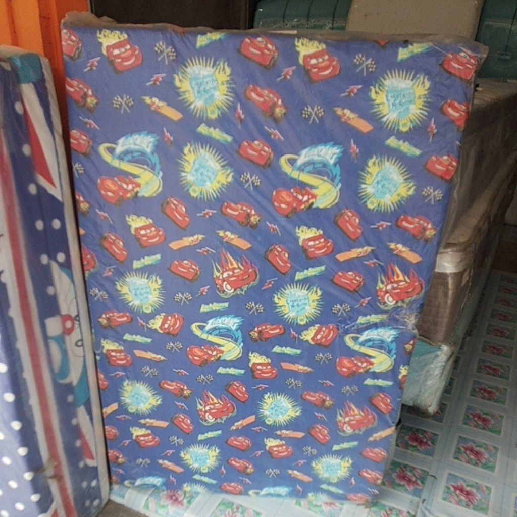 Kasur Lipat Besar dan Kecil Diarly