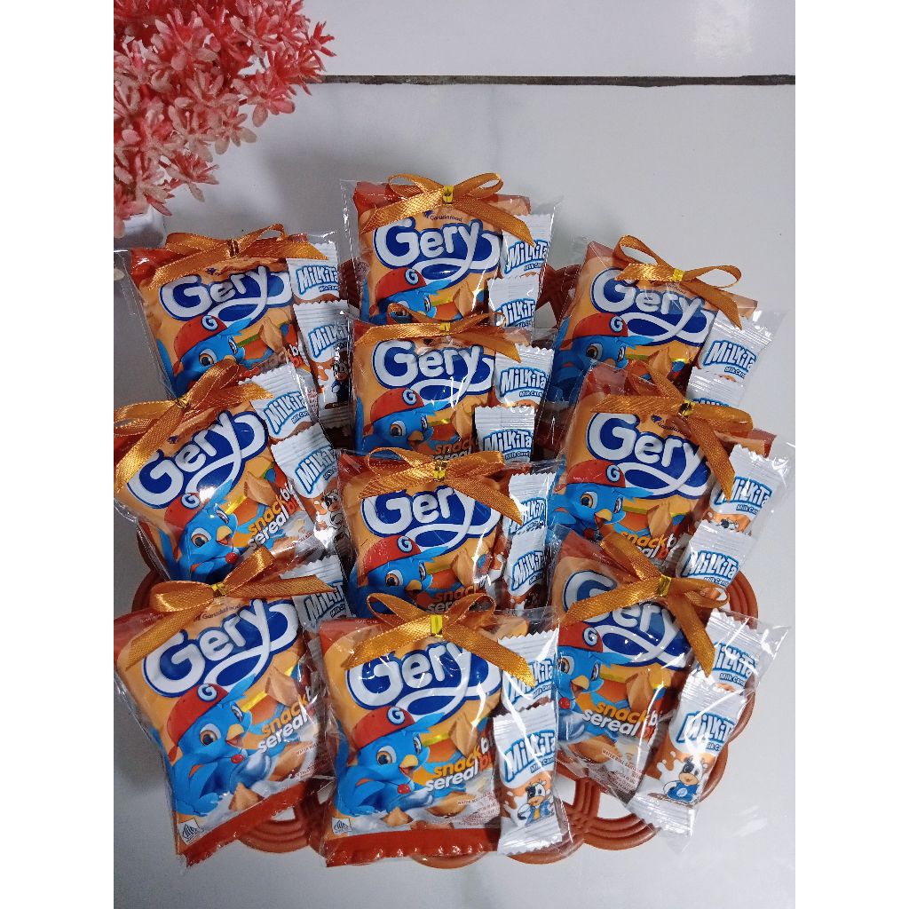 

Mini Gift Snack Ulang Tahun Tema Cokelat | Hampers Ulang Tahun | Freebies | Isian Goodie Bags