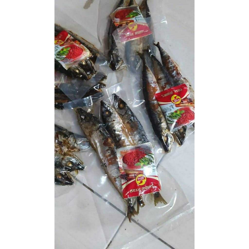 

MURAH.... pindang goreng salem + sambel ( isi 3 )