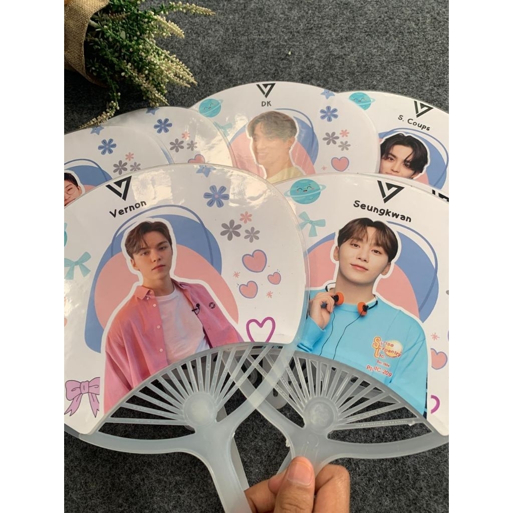 Kipas Seventeen - Kipas (Uchiwa) SVT Jun Wonwoo Dino Woozi DK S.Coups Mingyu Hoshi Vernon Joshua The
