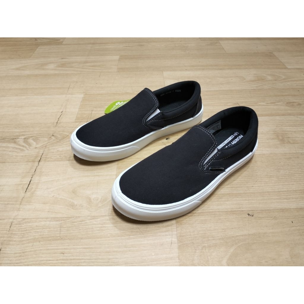 Sepatu Casual Pria Bata North Star Terbaru Slip On Pria Bahan Canvas Awet dan Nyaman