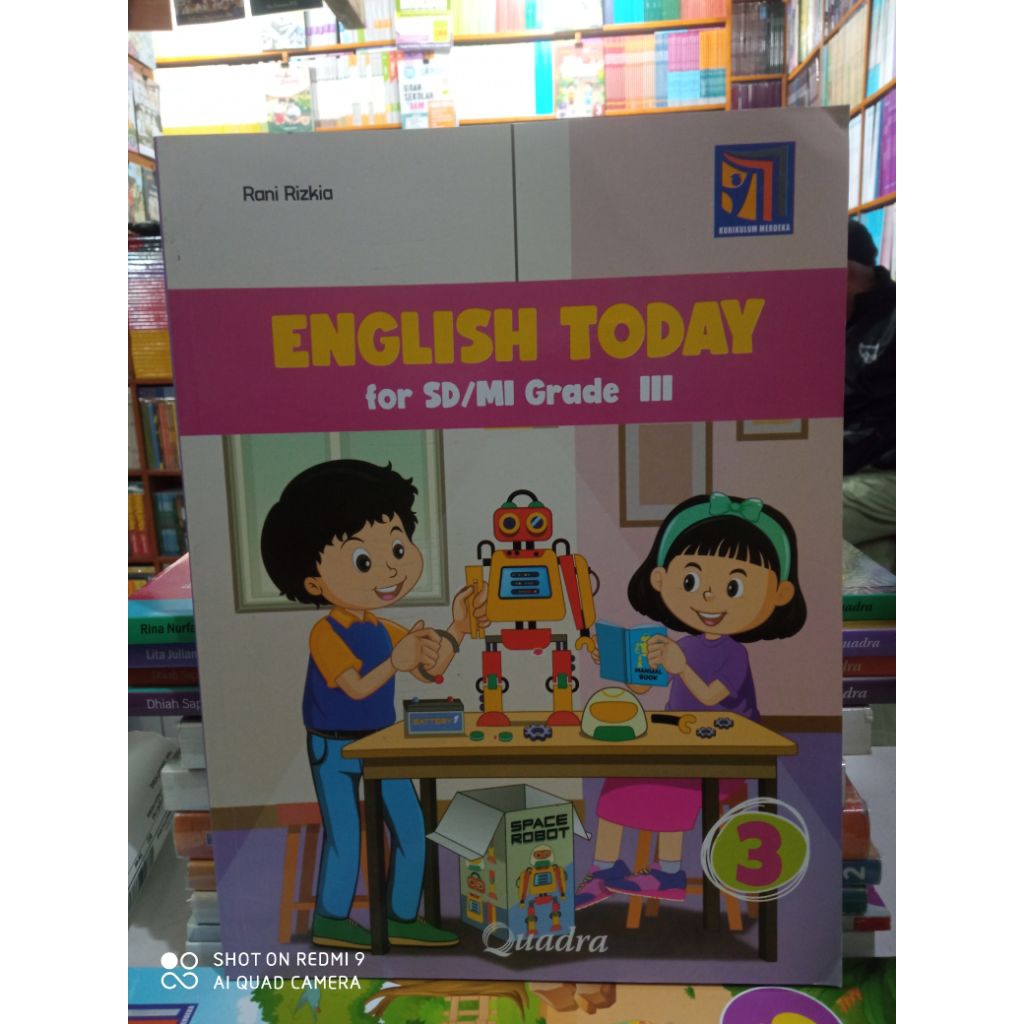 Buku bahasa Inggris English today untuk SD kelas 3 quadra