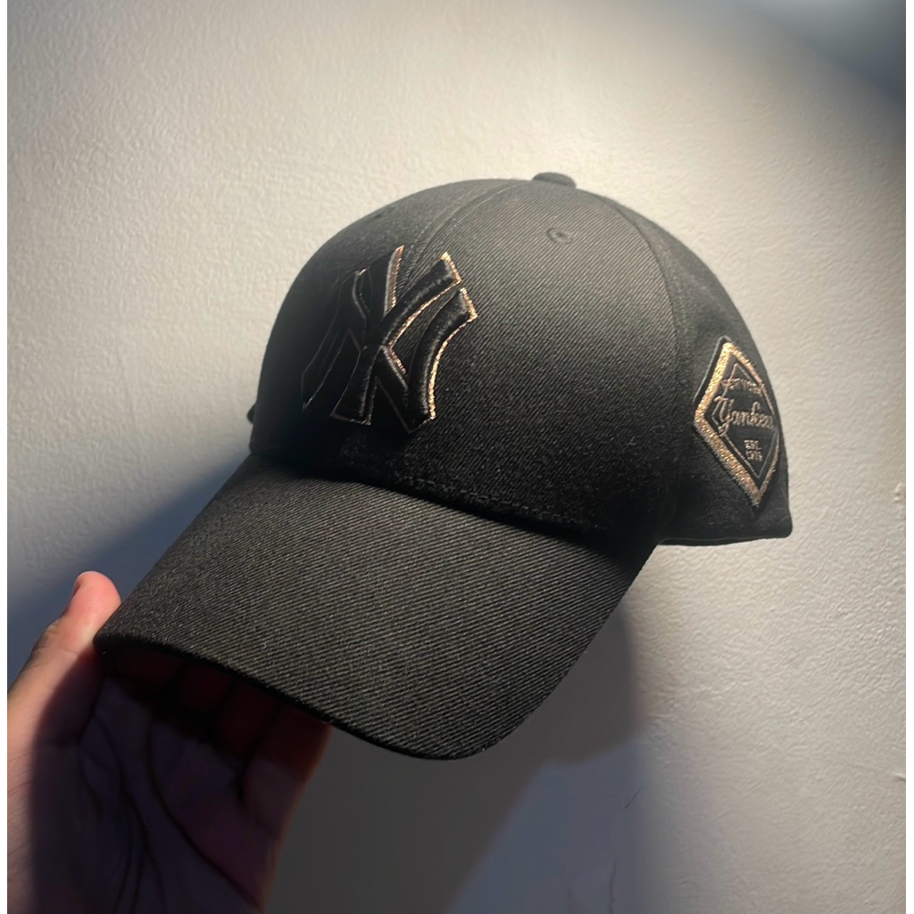 MLB NY YANKEES Stamp Ball Cap Black/Gold Original Second