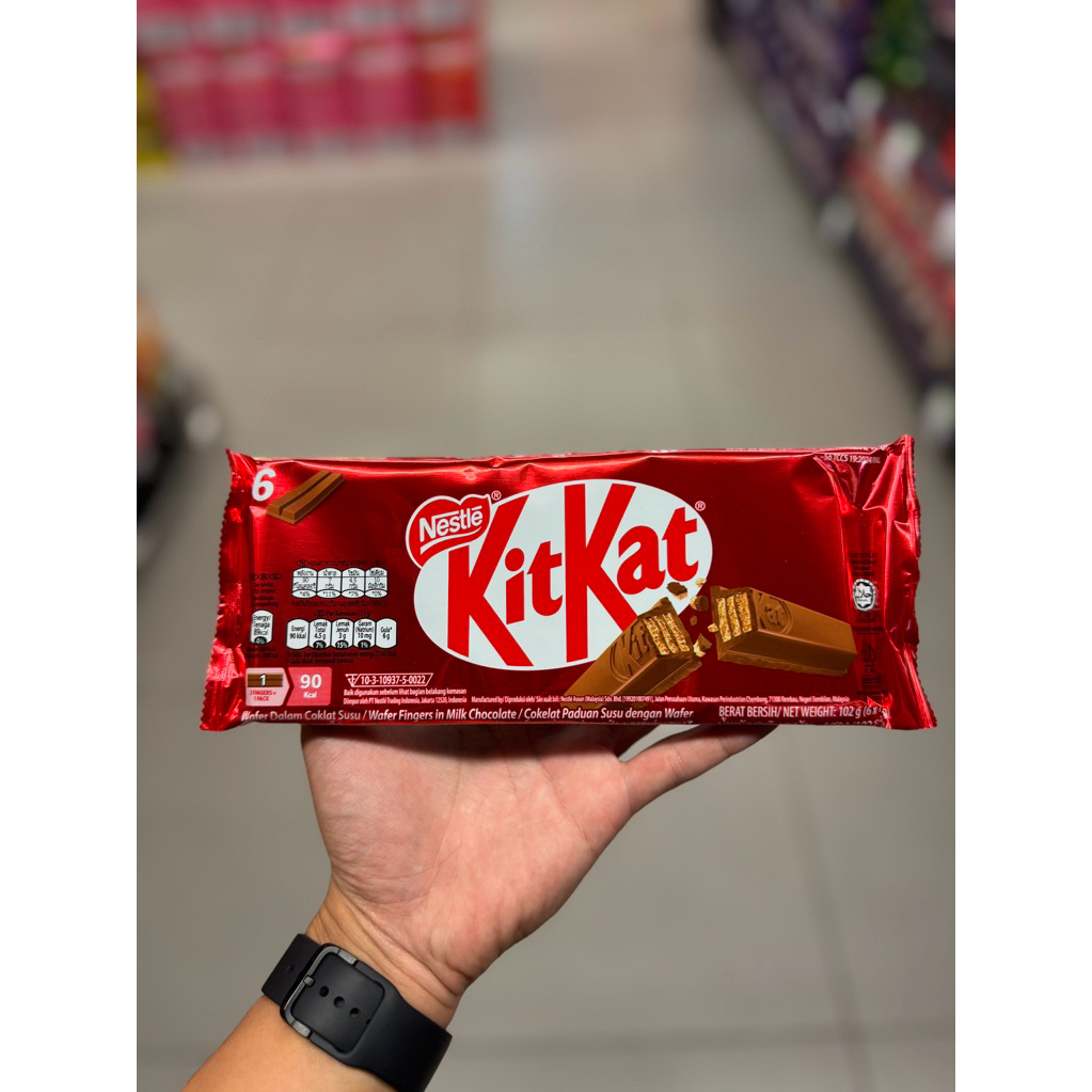 

kitkat wafer coklat susu isi 6pcs 102g / wafer fingers in milk chocolate