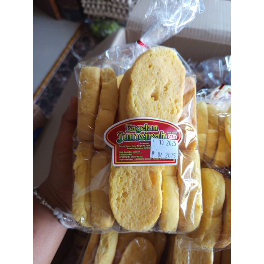 

Bagelan | Bolu kering | Camilan atau snack gurih & manis.