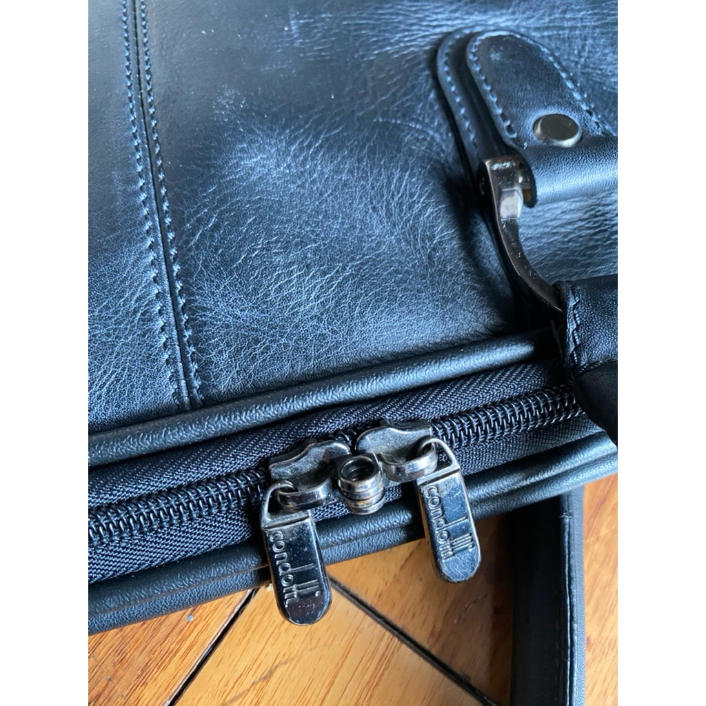 Condotti Tas Gantung Kulit Asli – Garment Bag Branded, Multifungsi, Kuat & Stylish