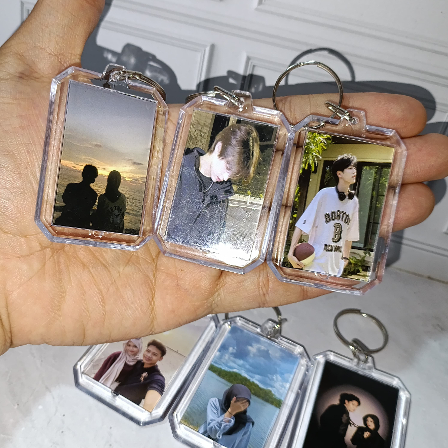 Gantungan kunci akrilik custom foto couple pasangan foto bolak balik
