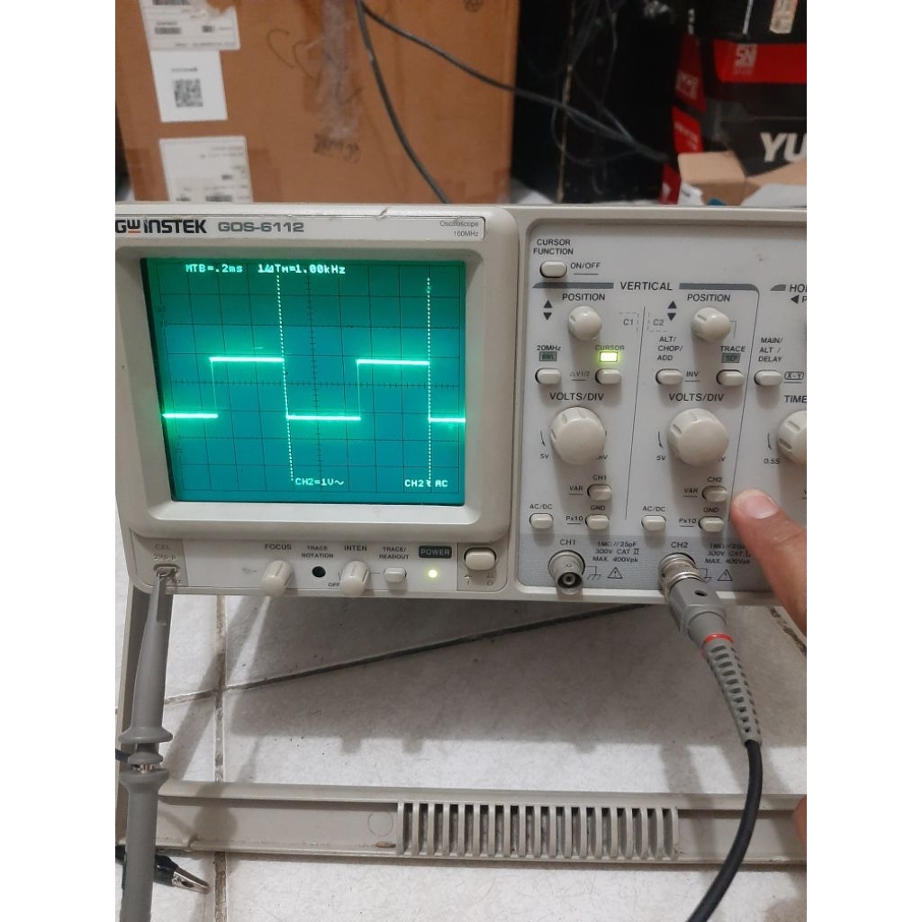 Osiloskop GW instek 100 MHz dual channel