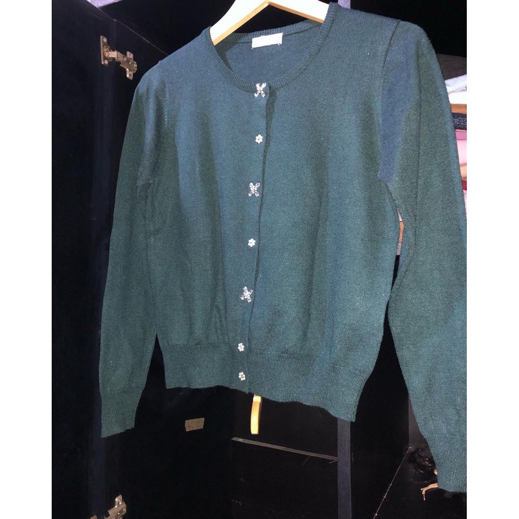 cardigan hijau botol index