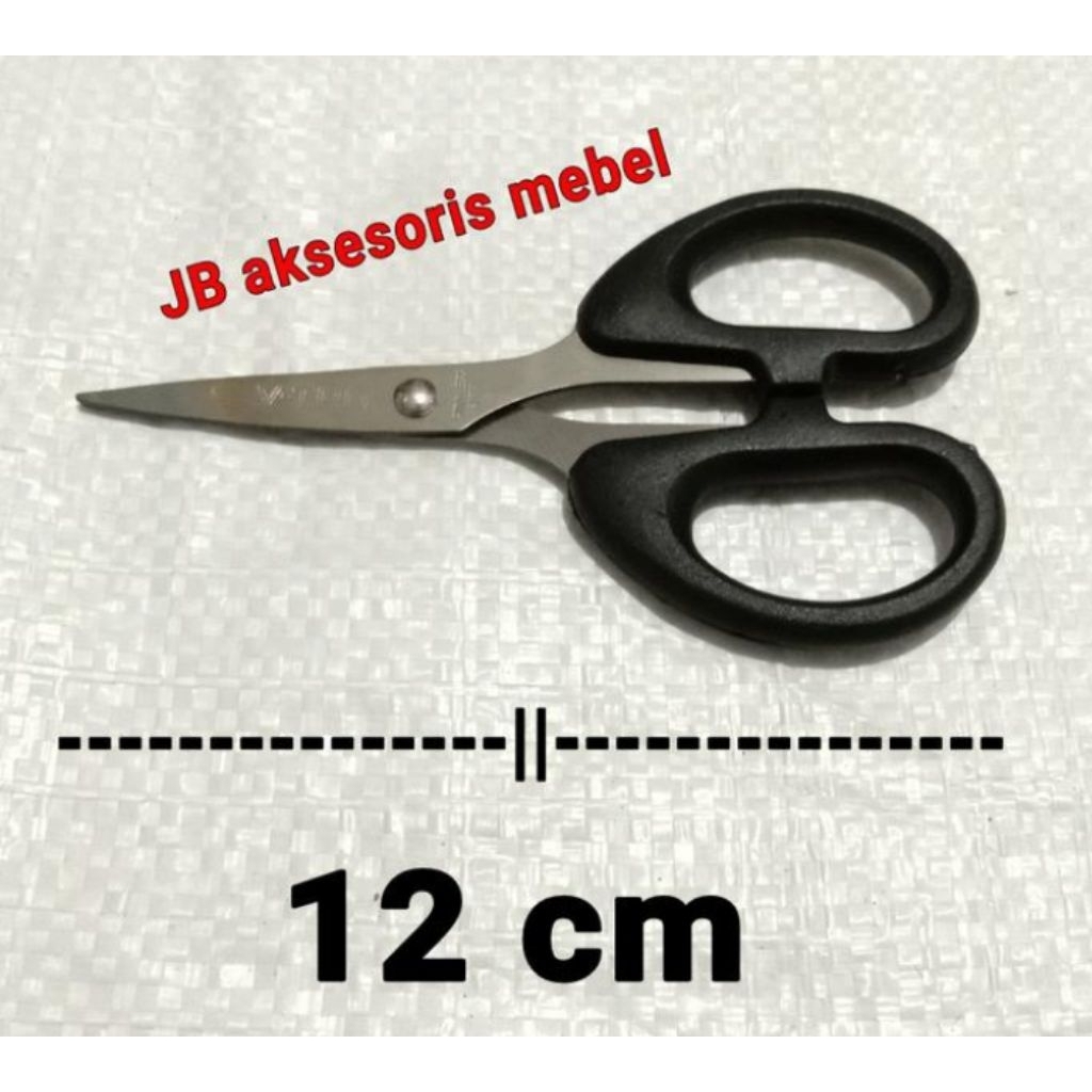 

GUNTING KERTAS 12 cm STAINLESS STEEL