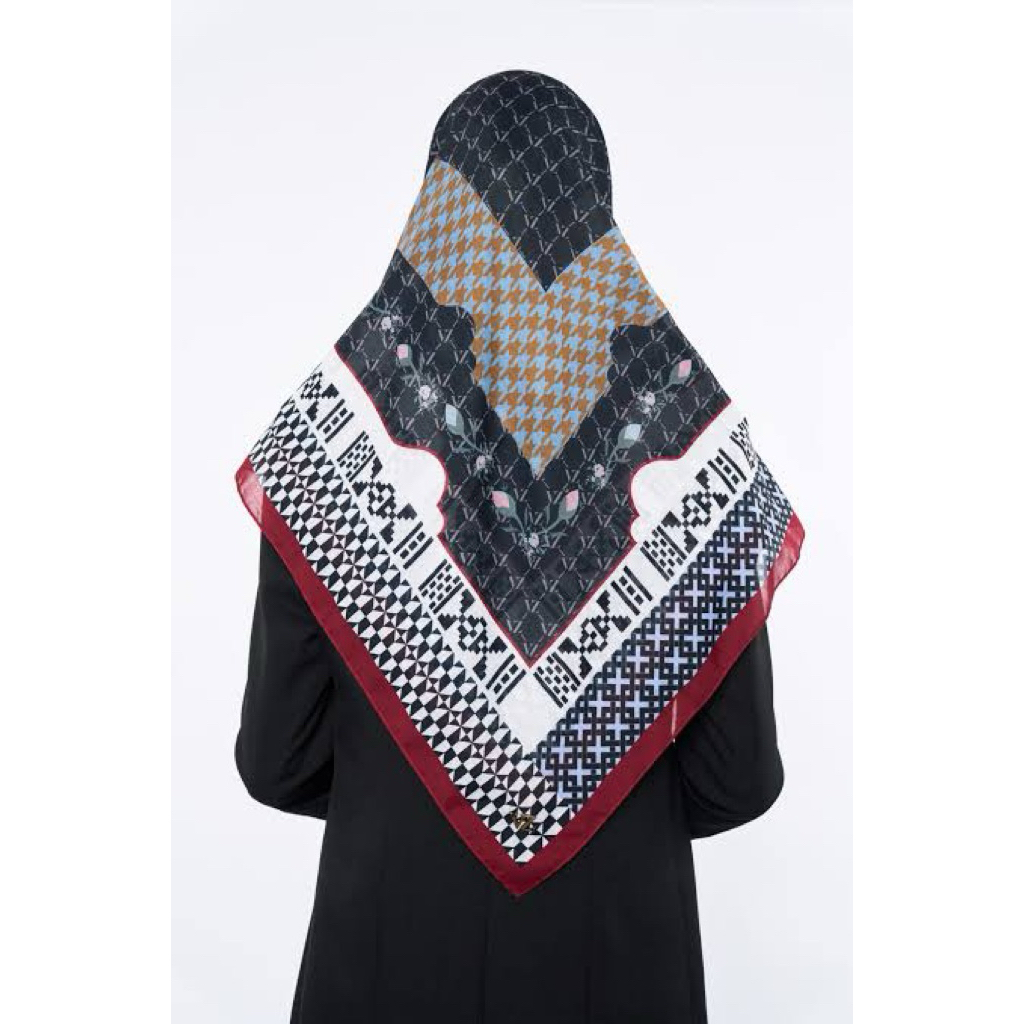 PRELOVED & NEW VIVI ZUBEDI