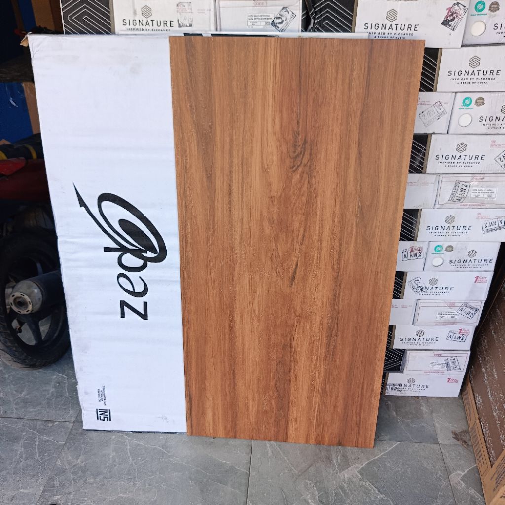 Granit Lantai 60x120 motif kayu Taekwood