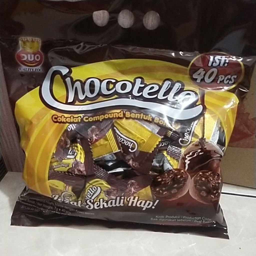 

Chocotello / cokelat Compound bentuk bola isi 40