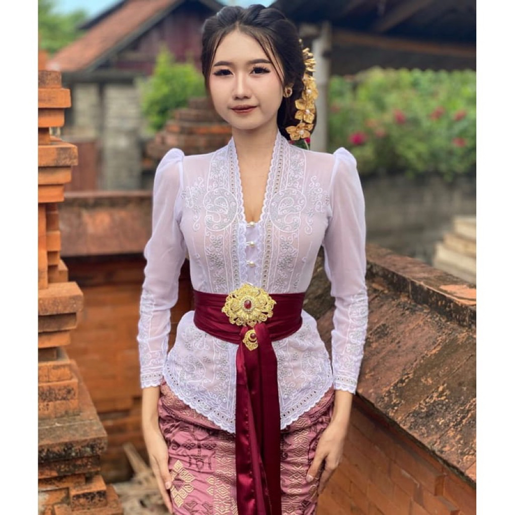 kain kebaya bordir warna putih silver