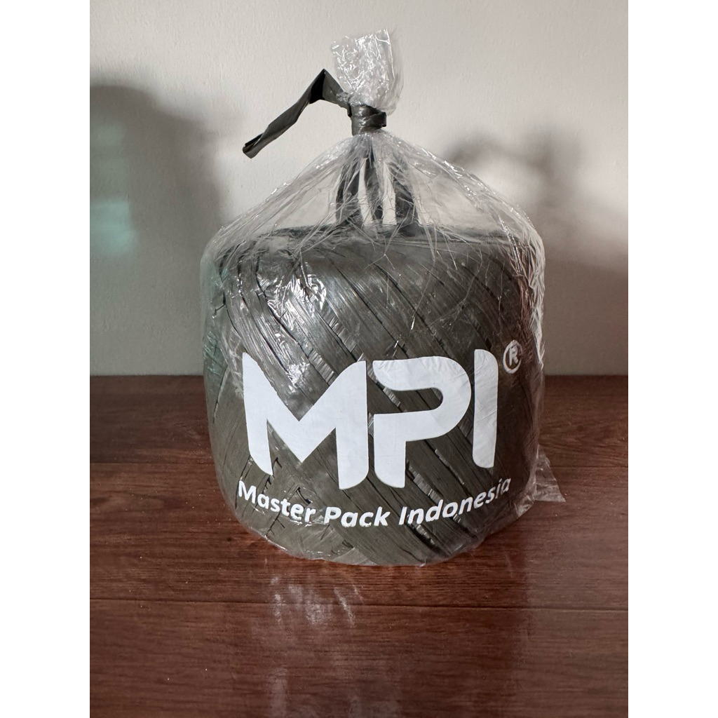 

Tali plastik gulungan 1kg warna hitam