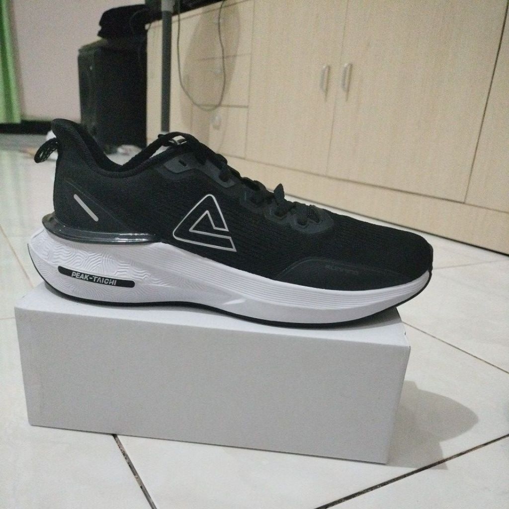 SEPATU RUNNING PEAK TAICHI SECOND gak nyesel beli sepatu ini