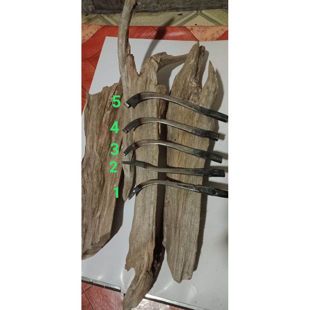 pisau carving gaharu