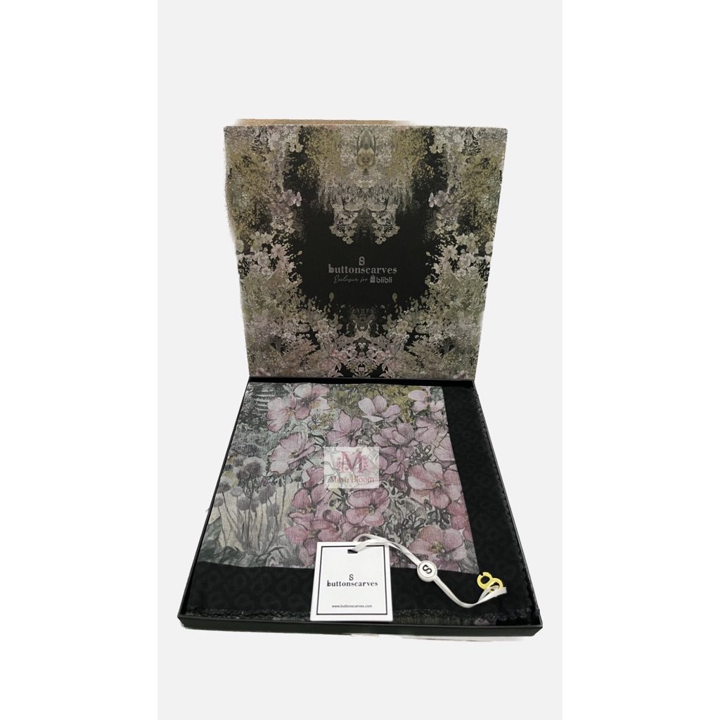 New Buttonscarves Champ The Fleur Black Iris