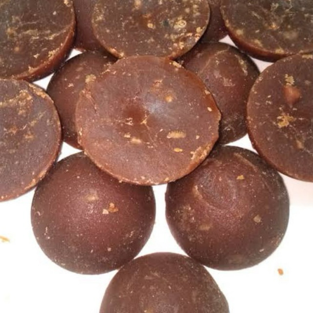 

GULA MERAH BATOK KECIL | GULA MERAH 1 KG |