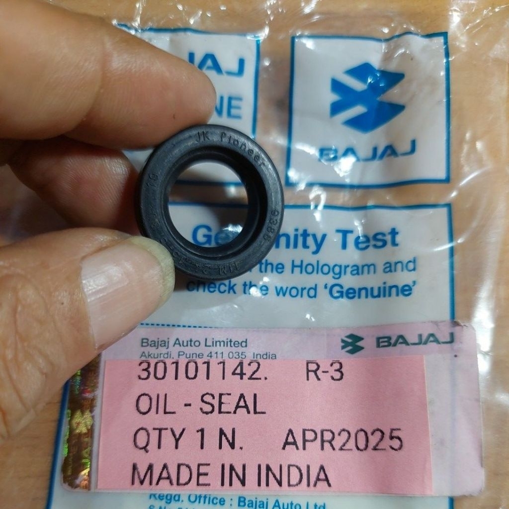 Oli Seal Selahan Kick Starter Bajaj PULSAR Xcd125 , 135Ls , 180ug3 , Seal As Selahan Bajaj Pulsar Or