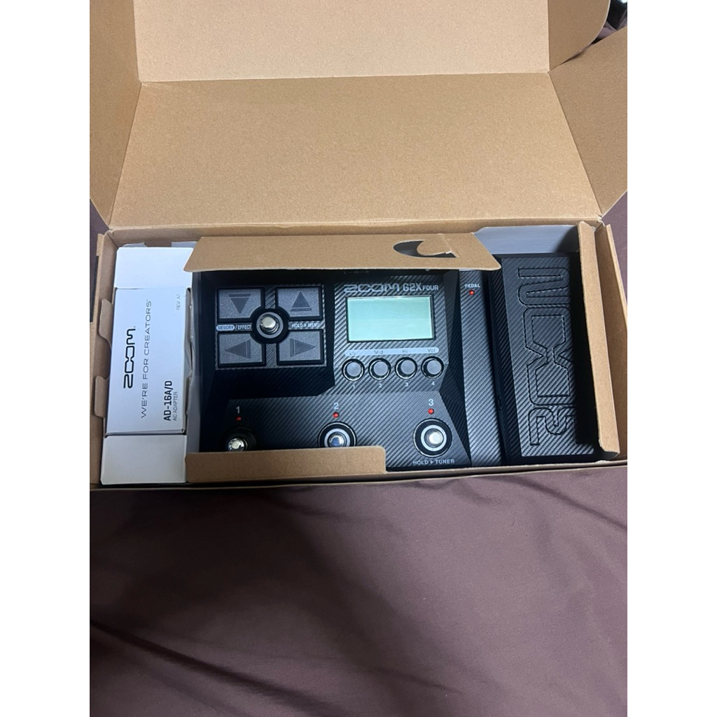 jual efek gitar Zoom g2xfour