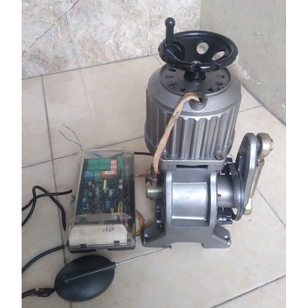 Palang Parkir Barrier Gate Portal Pluss Driver