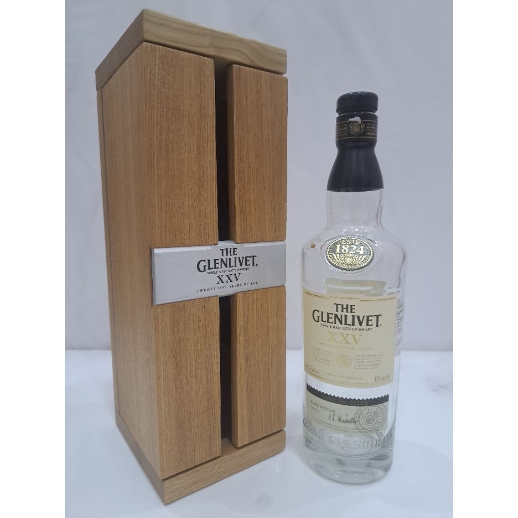 BOTOL KOSONG BEKAS THE GLENLIVET XXV