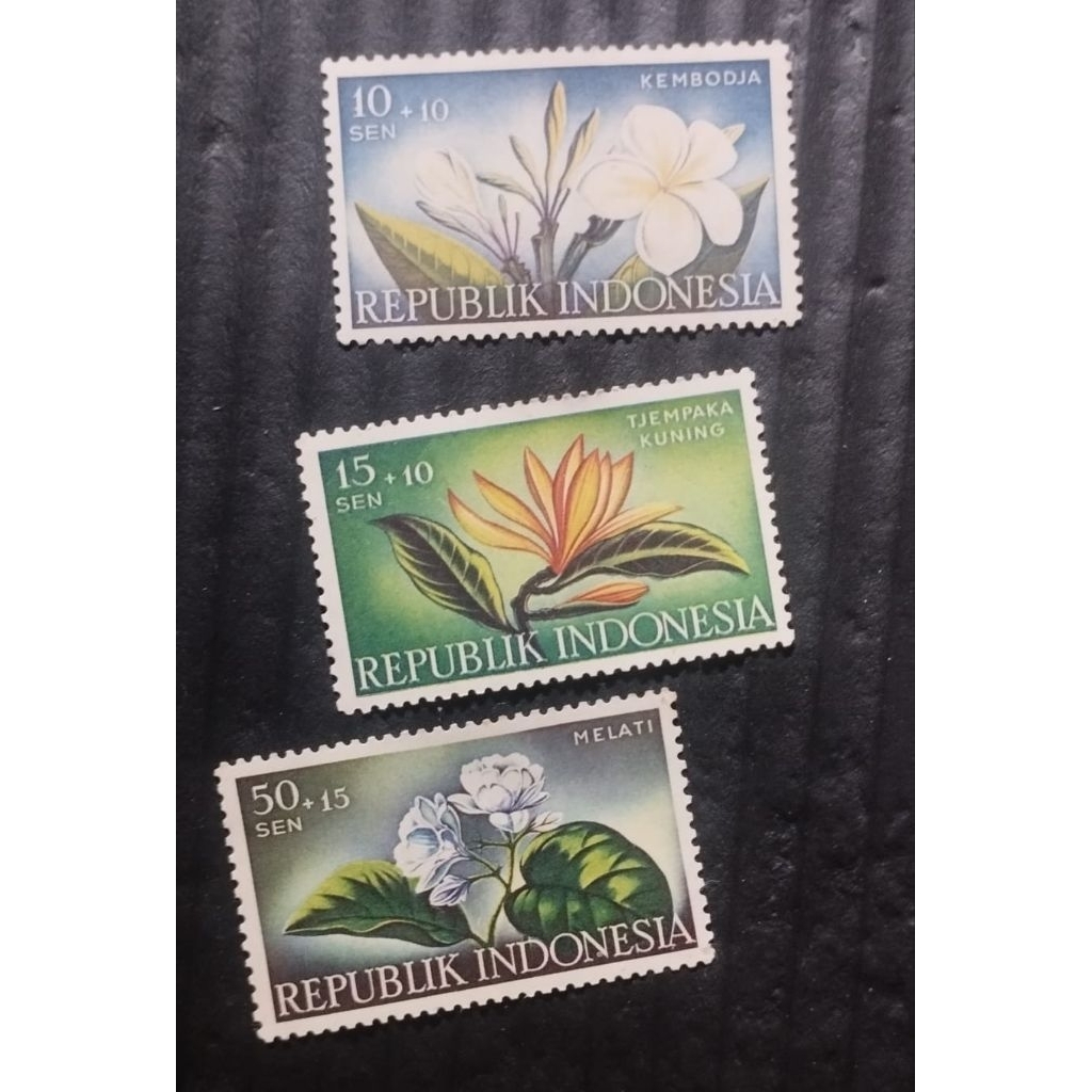 

Prangko Seri bunga 3 Pcs