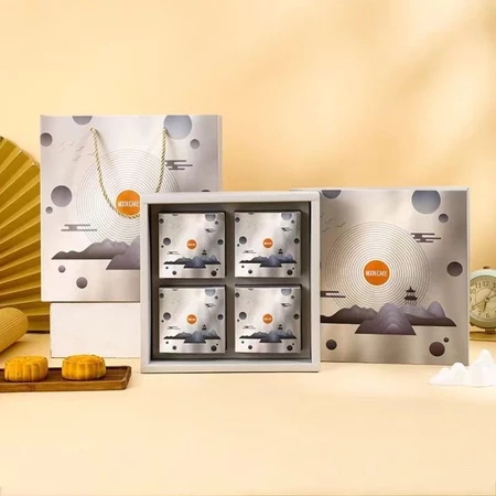 

Box Mooncake 100 gr sekat 4 Kotak Kemasan Mooncake 4 Sekat