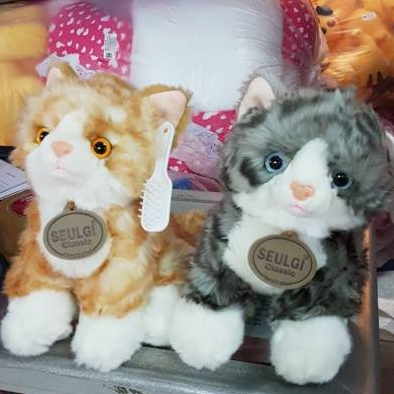 Boneka Kucing Duduk viral meong Cat Dolls Mio Lying seperti asli bulu tidak rontok by seulgi