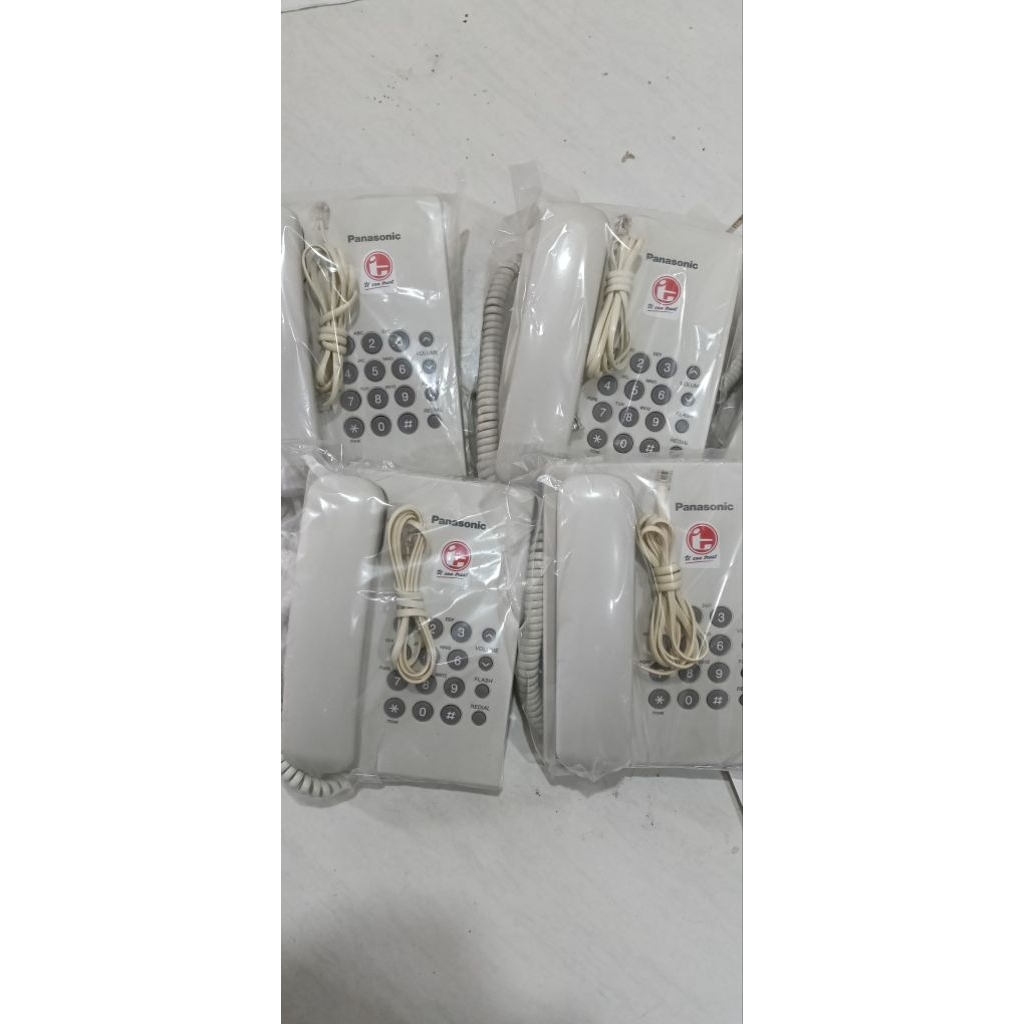 Pesawat Telepon Panasonic KX-TS505