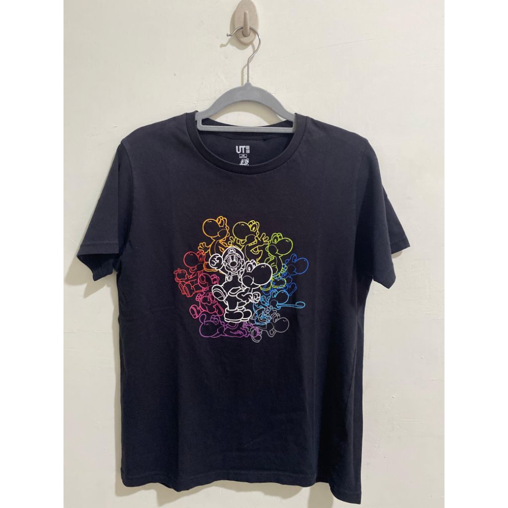 Preloved Atasan Wanita Uniqlo Kaos Lengan Pendek