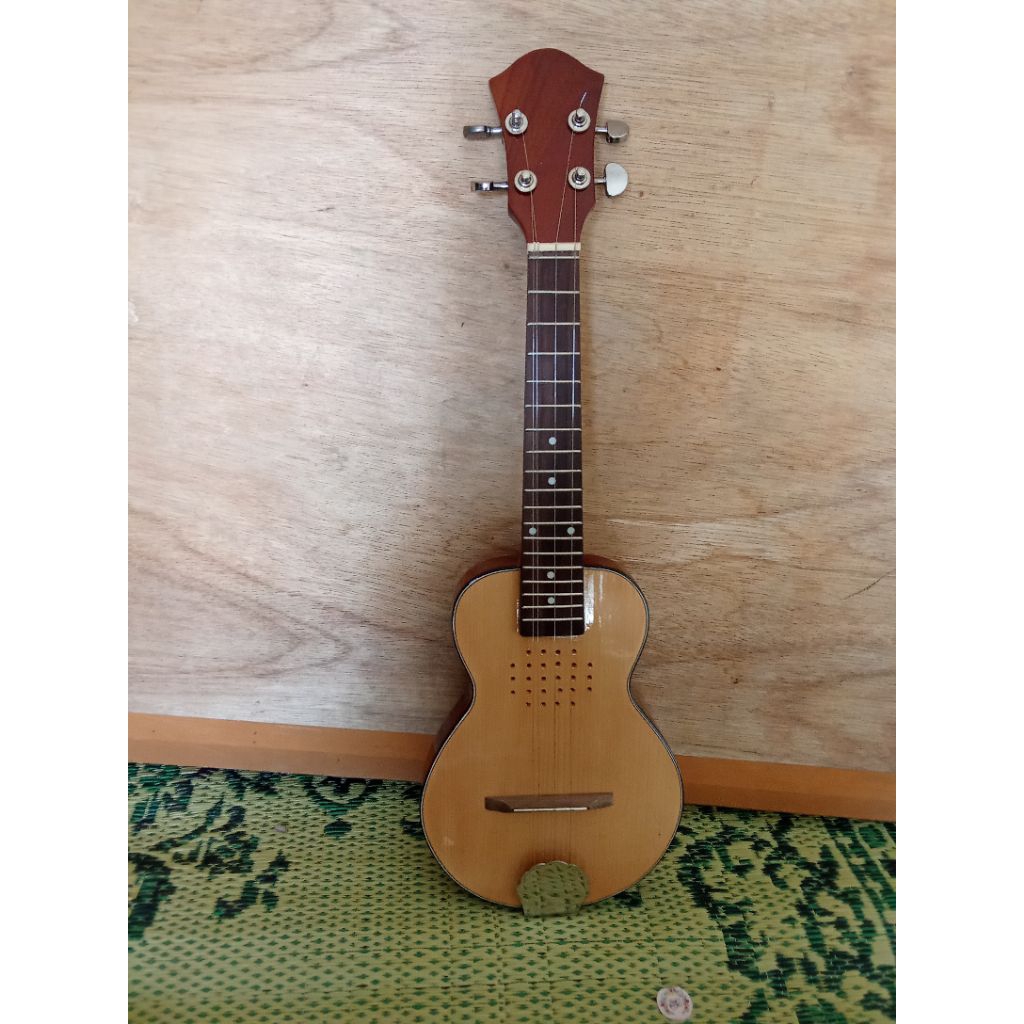 Gitar Cak keroncong kentrung senar 4 Bobokan bahan kayu