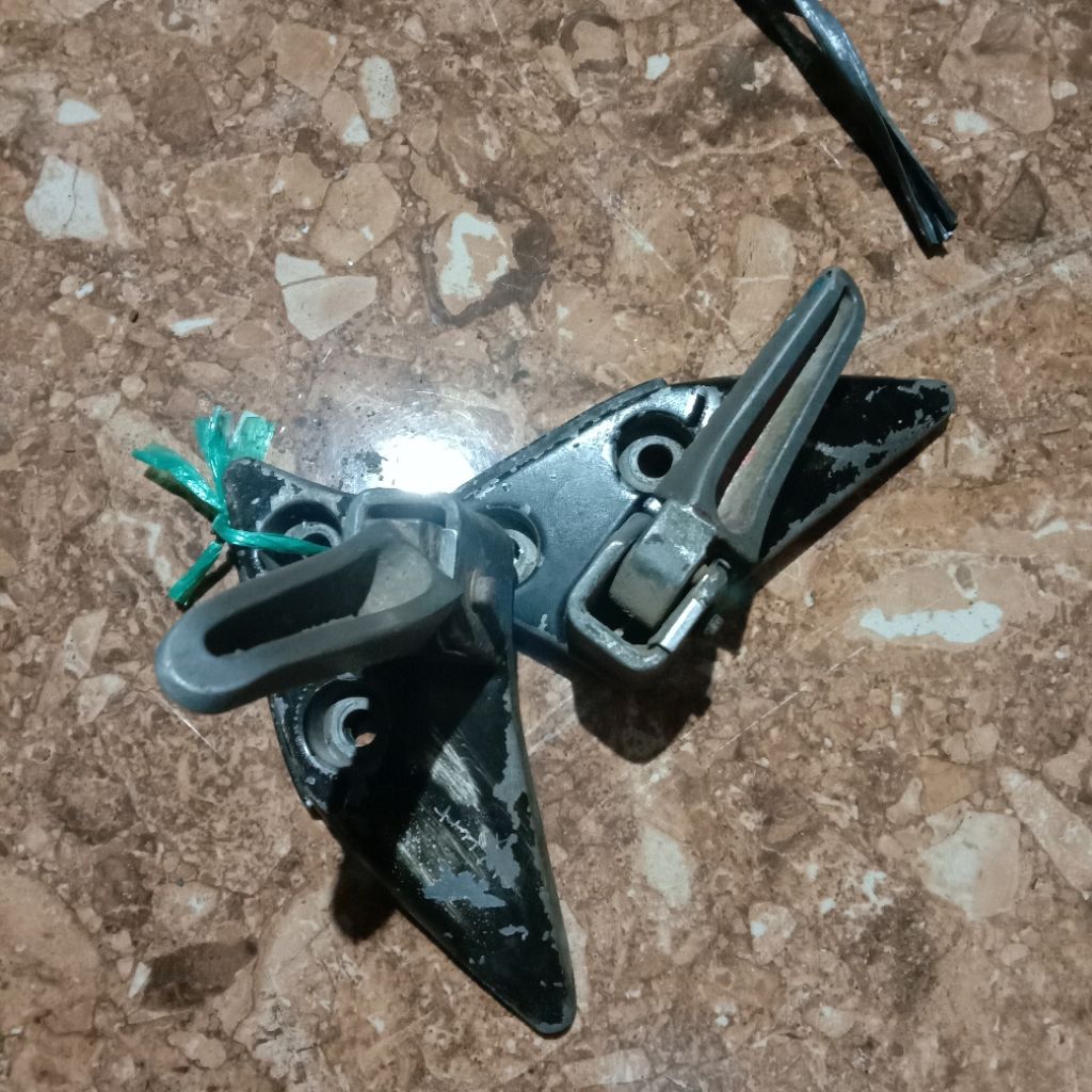 footstep belakang suzuki spin