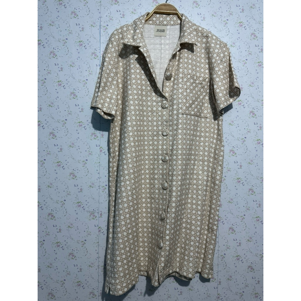 Prelove Jii Gloria Aghata