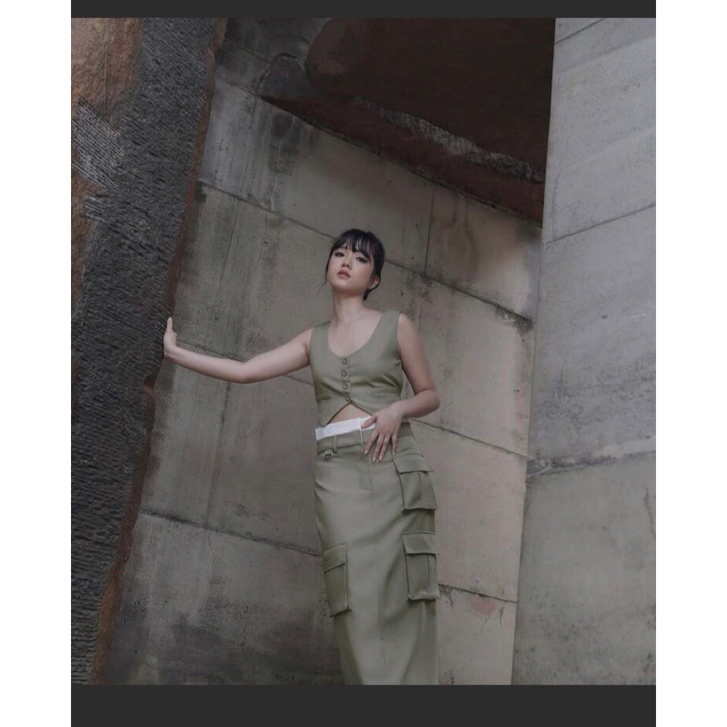 Preloved Josephine Anni X Elxi Cargo Skirt