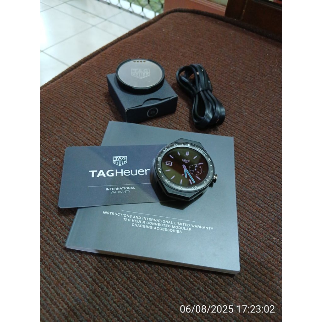 Head Module & Charger Tag Heuer Connected Modular 45