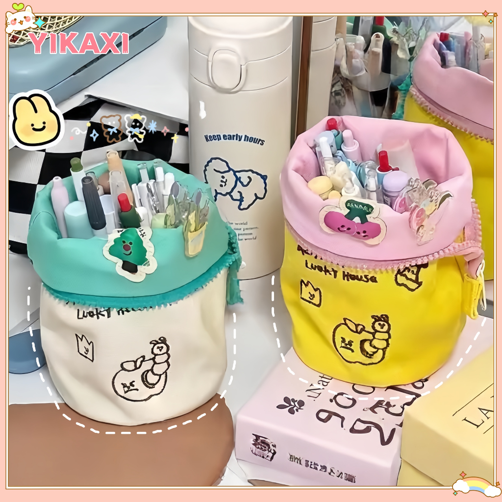 

[COD]Tempat Pensil Yang Bisa Dilipat Tas/Tempat Pena Kreatif Yang Lucupensil Case/Cartoon Large Capacity Storage Bag/ Tas Penyimpanan Alat Tulis Gaya Kuliah/Tas Pulpen Korea /Tempat Pulpen Tiga Dimensi