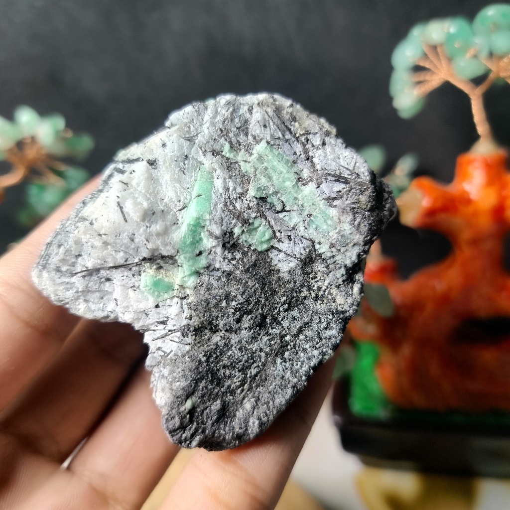 Natural Emerald Rough / Raw Stone (10)