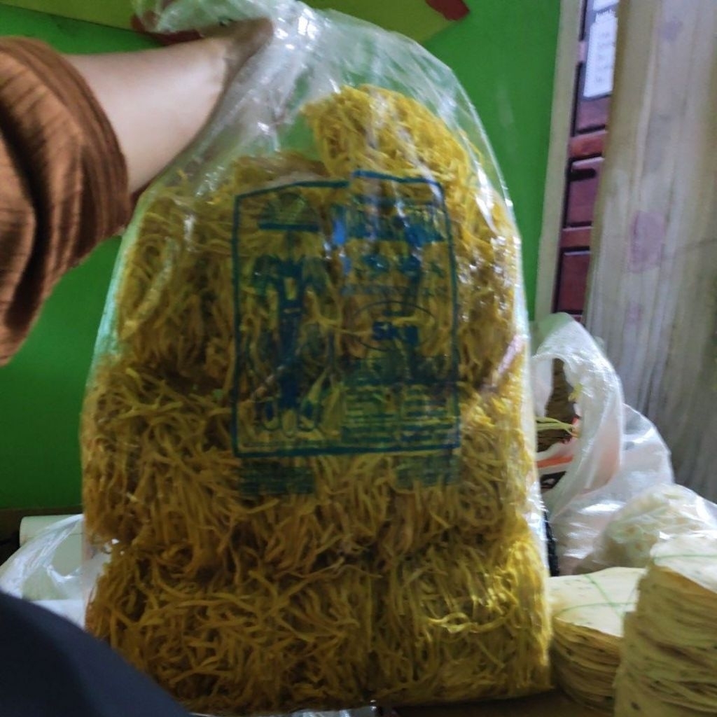 

mie kuning bulat atau pipih satu bal isi 5 kg