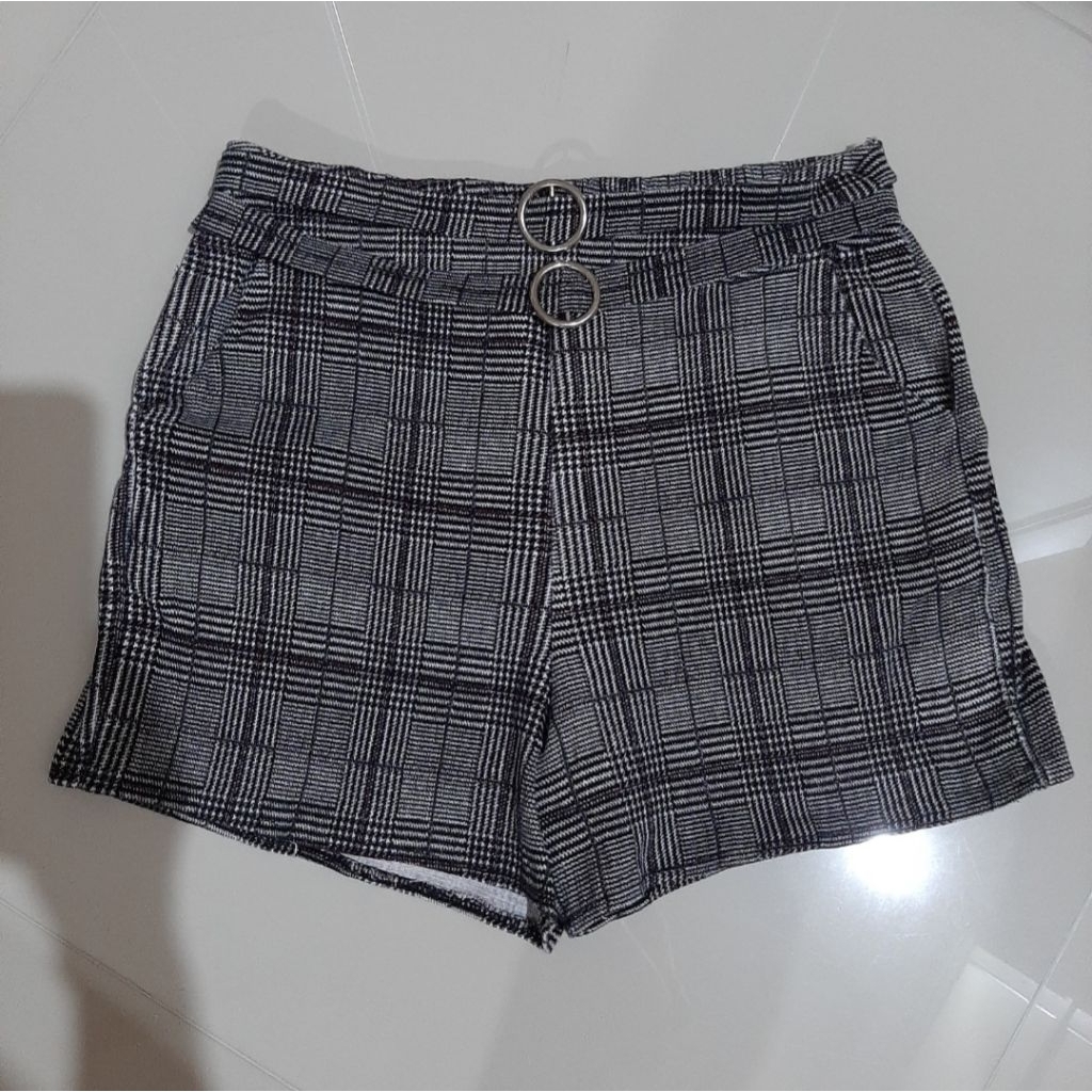 ( PRELOVED ) HOTPANTS CEWEK | WANITA