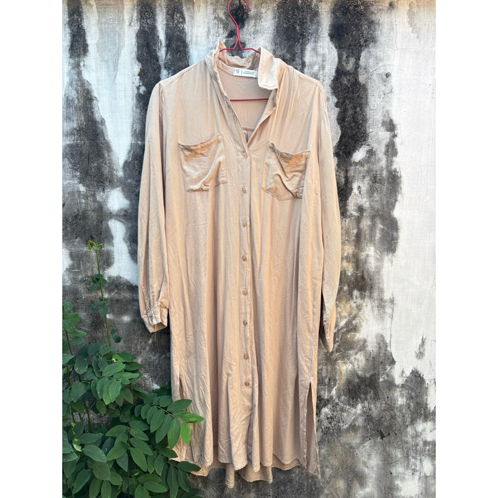 PRELOVED KEMEJA HOS SHOPAHOLIC