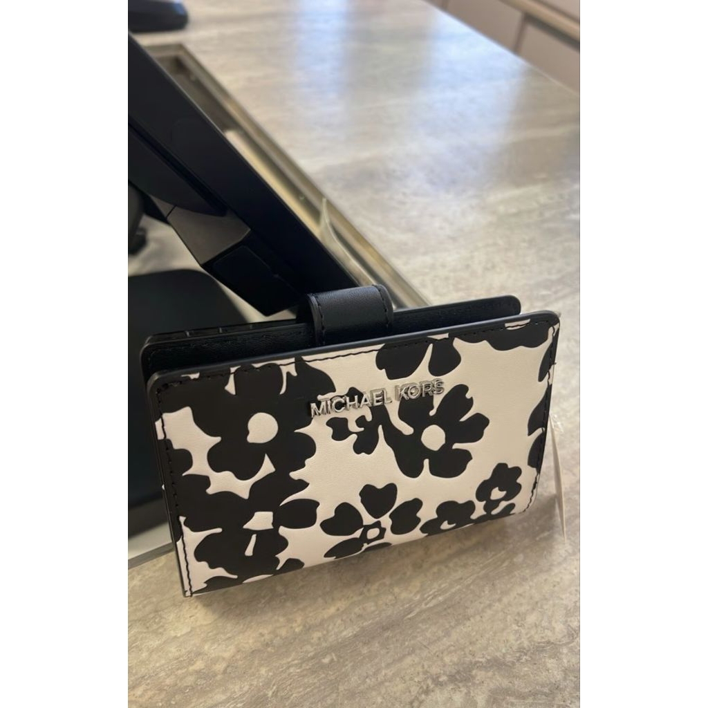 Dompet michael kors