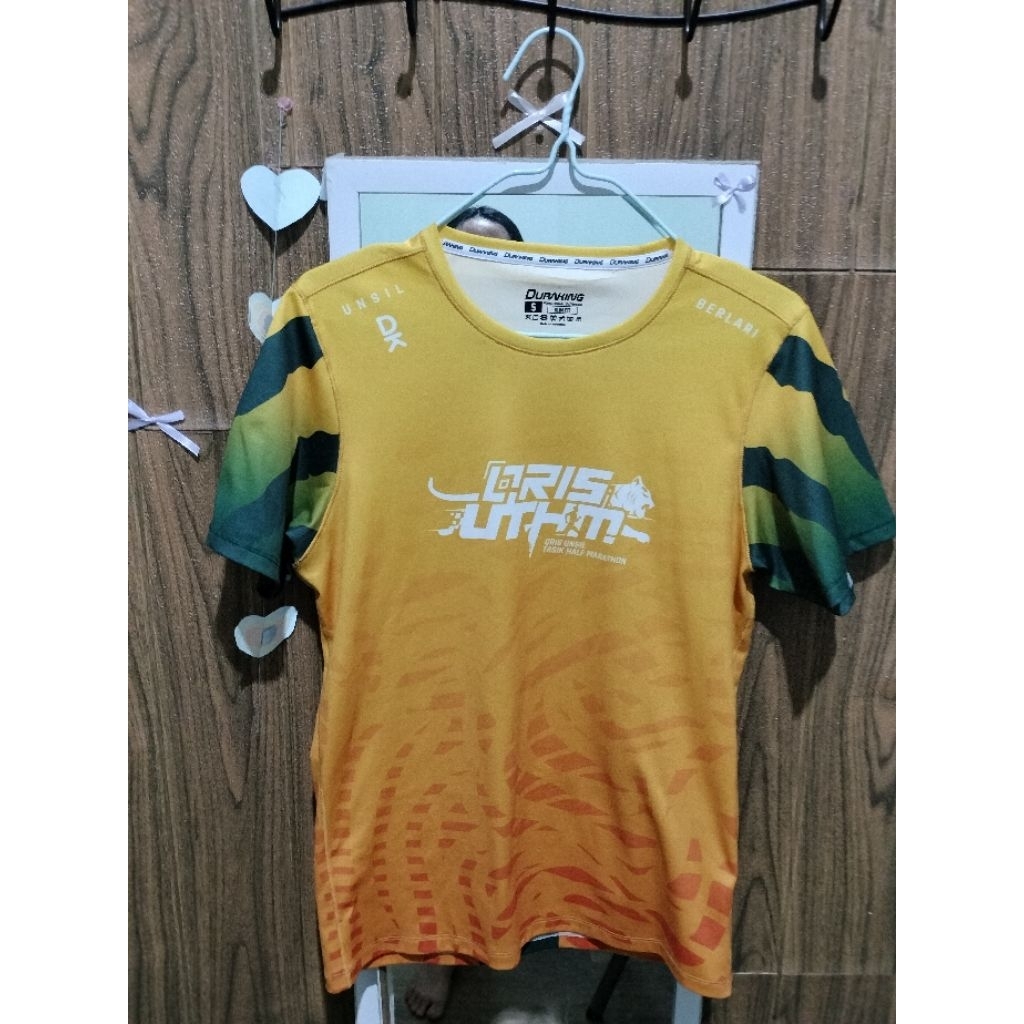 Jersey lari baju lari preloved second QRIS UTHM kuning S