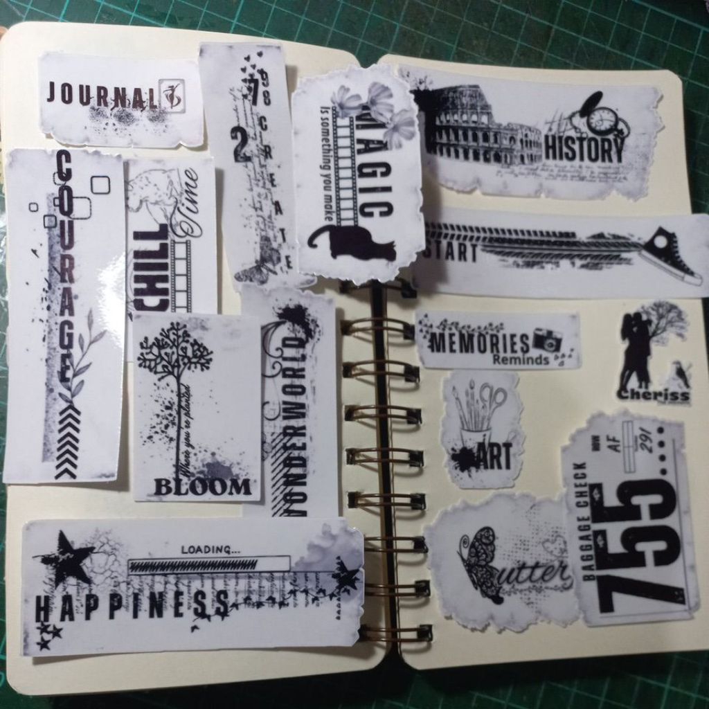 

ARTDOESWORK Stiker Words 2 transparant