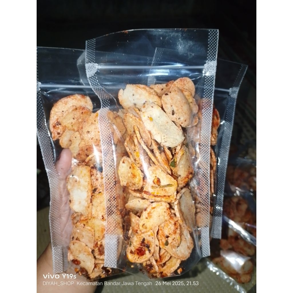 

kripik basreng kriuk 250gr