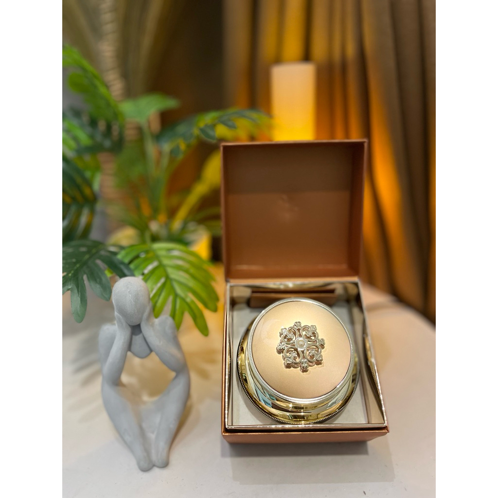 The History of Whoo Cheongidan Radiant Cleansing Balm