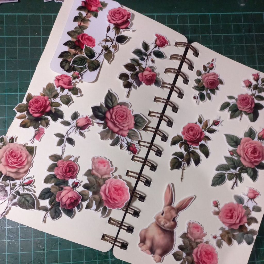 

ARTDOESWORK Among the beauty 1 stiker transparant